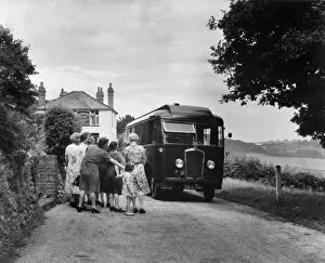 Images Dated 22nd September 2017: Mobile library in an English village