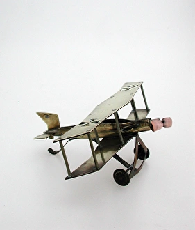 Images Dated 4th October 2008: Model of German biplane, WW1
