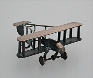 Images Dated 4th October 2008: Model of pusher type biplane, WW1