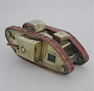 Images Dated 4th October 2008: Model of a WW1 tank