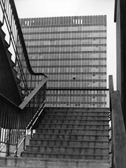Images Dated 3rd June 2011: MODERN OFFICE BLOCKS