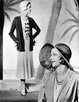 Images Dated 30th October 2015: Modes for the Riviera sunshine, 1931