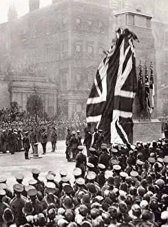 Images Dated 23rd October 2020: The moment of the unveiling of the Cenotaph on Armistice Day, 11th November 1920