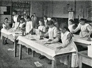 Learn Prints: Montem Street Centre, London - Class in Laundry Work