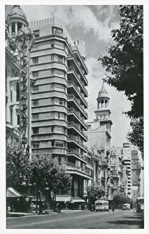 Avenida Collection: Montevideo, Uruguay, Avenida 18 de Julio