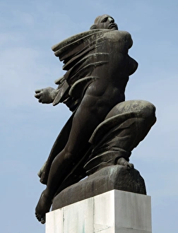 Images Dated 30th August 2007: Monument to France in gratitude to the French soldiers kille
