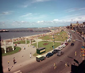 Morecambe Prints: Morecambe - Promenade