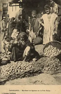 Beans Prints: Morocco - Casablanca - Vegetable seller - Petit Sokko