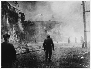 Petrograd Prints: Moscow Street Fighting