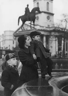 Outing Prints: Mother and her two boys in Trafalgar Square, London - 1950s