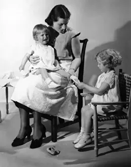 Mother & Children 1940S