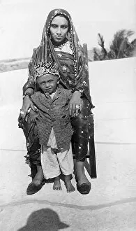 Images Dated 17th June 2016: Mother and son of Kismayo, Somalia, East Africa