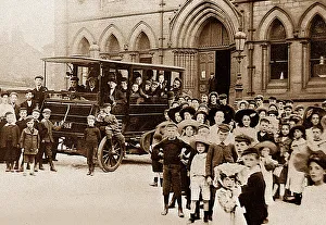 Yeadon Prints: Motor Bus, Yeadon