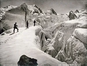 Cold Gallery: Mountain climbing in snow, Mont Blanc, Alps