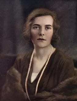 Images Dated 1st August 2015: Mountbatten wedding 1922 - Lady Edwina Ashley