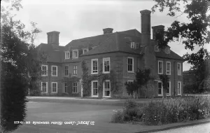 Moyles Court