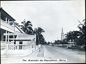 Avenida Prints: Mozambique - The Avenida da Republica, Beira