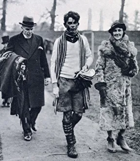 Images Dated 30th June 2020: Mr and Mrs Gillingham with son Anthony at St Andrews day - Eton College. Date: 1935