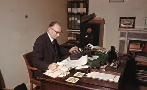 Mr Norman Deaton