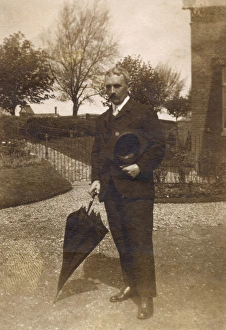 Images Dated 17th February 2017: Mr Taylor, teacher at Marlborough College, Wiltshire