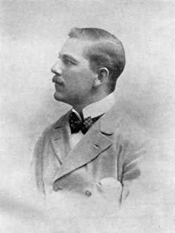 Images Dated 12th September 2016: Mr W. T. Maud, war correspondent for The Graphic