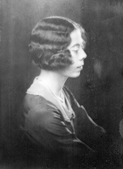 Pooh Gallery: Mrs a A Milne
