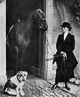 Images Dated 3rd February 2016: Mrs Lakin as master of Wexford foxhounds during WWI