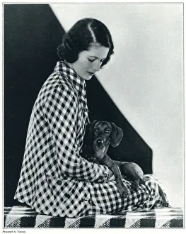 Images Dated 3rd October 2019: Mrs Peter Smith-Dorrien by Madame Yevonde