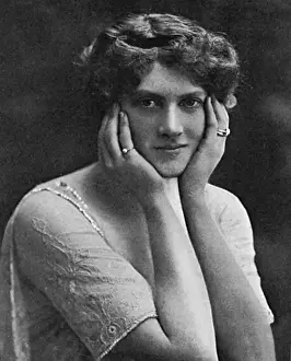Horseracing Prints: Mrs Sofer Whitburn, WW1