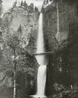 Oregon Collection: Multnomah Falls, Columbia River, Oregon, USA