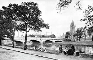 Images Dated 29th October 2018: Musselburgh Bridge, Edinburgh early 1900's
