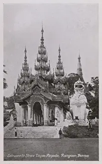 Shwe Prints: Myanmar - Yangon - Shwedagon Pagoda - Entrance with leogryph