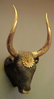 Horn Collection: Mycenaean art. Greece. Silver rhyton as head of a bull with