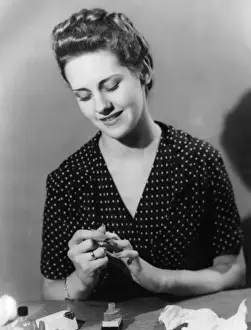 Varnish Prints: Nail Varnish 1940S
