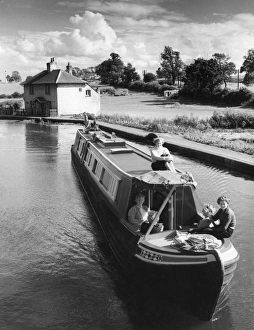 Watford Collection: Nancy the Narrow Boat