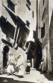 Algiers Gallery: Narrow Arab Street in Algiers, Algeria