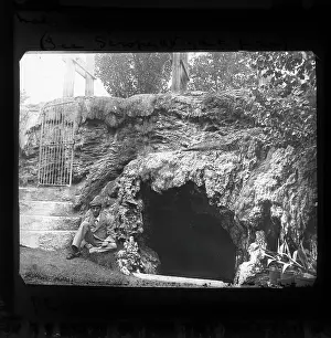 Clermont Prints: Natural bridge, Clermont