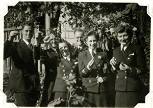 Images Dated 12th July 2016: Naval colleagues at Minden Ridge, Germany, WW2