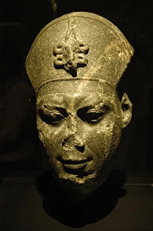 Images Dated 18th August 2006: Nectanebo II (ruled in 360-342 B.C.). Bust. Egypt