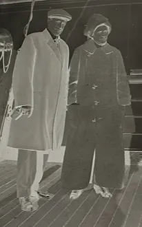 Images Dated 5th March 2018: Negative of James and Mabel Fenwick on Carpathia