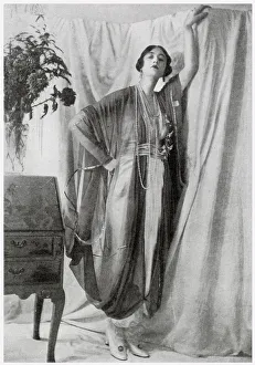 Inspiration Prints: A negligee of Eastern inspiration by Lucile