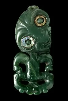 Actinolite Gallery: Nephrite jade pendant