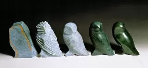 Actinolite Gallery: Nephrite owl carving