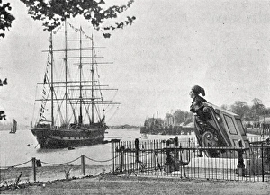 Preserved Gallery: New Arethusa and old figurehead, Upnor, Kent