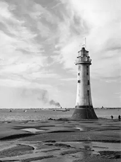 Cheshire Collection: New Brighton Lighthouse