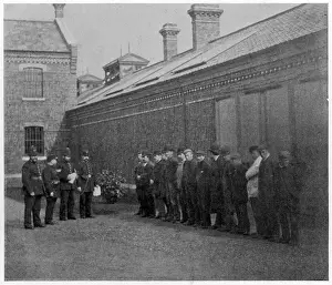 New inmates arrive