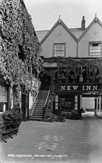 Hospitality Prints: The New Inn