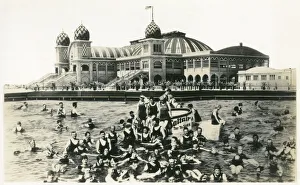 Angeles Gallery: New Pavilion Saltair and bathers, Salt Lake City, USA