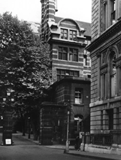 Images Dated 14th April 2011: New Scotland Yard 1950S