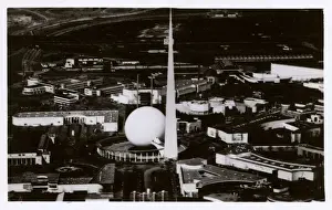 Overview Prints: New York Worlds Fair, Birds Eye view Trylon and Perisphere